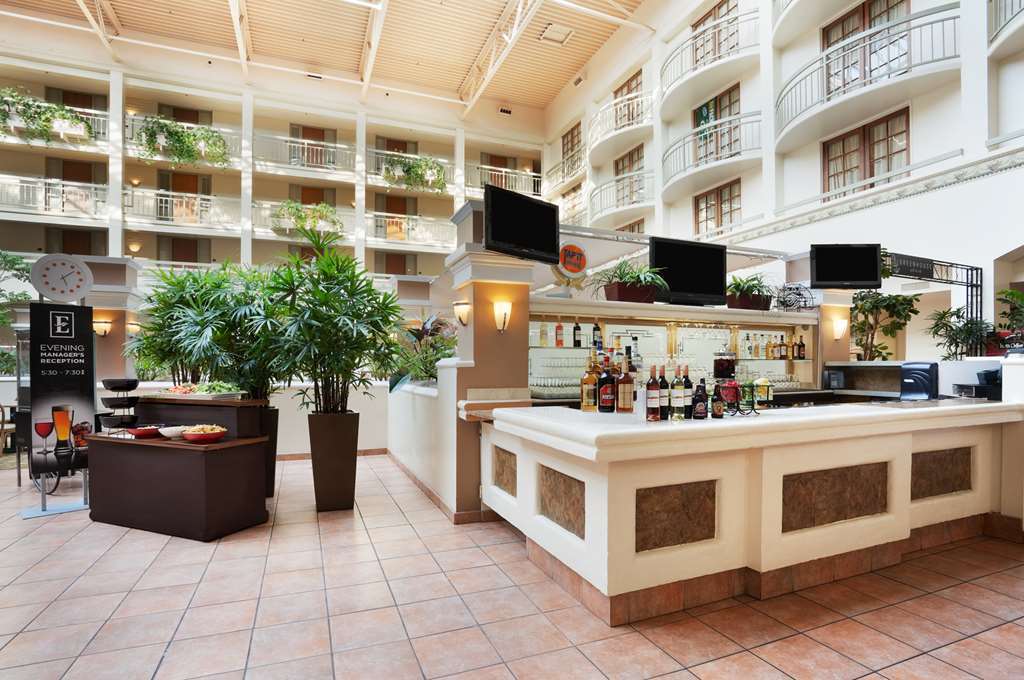 Embassy Suites San Luis Obispo Restaurant foto
